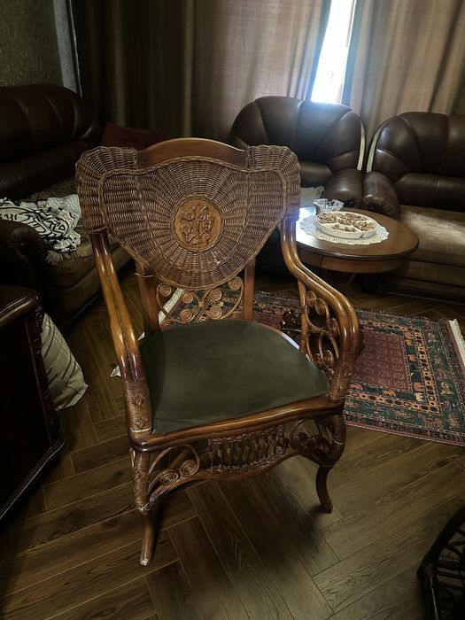 Ратанговое  кресло