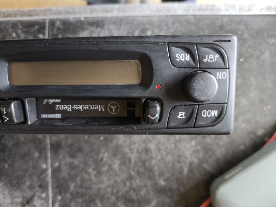 Ретро авторадио-касетофон Panasonic CQ-LP3920L / Mercedes-Benz  Audio