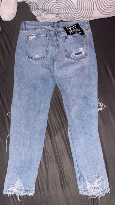 Уникални дънки с нашивки – размер 36/S