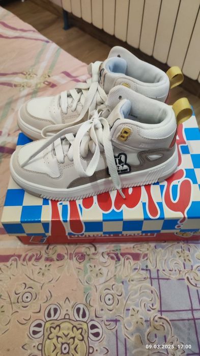 Sunday Habit кецове