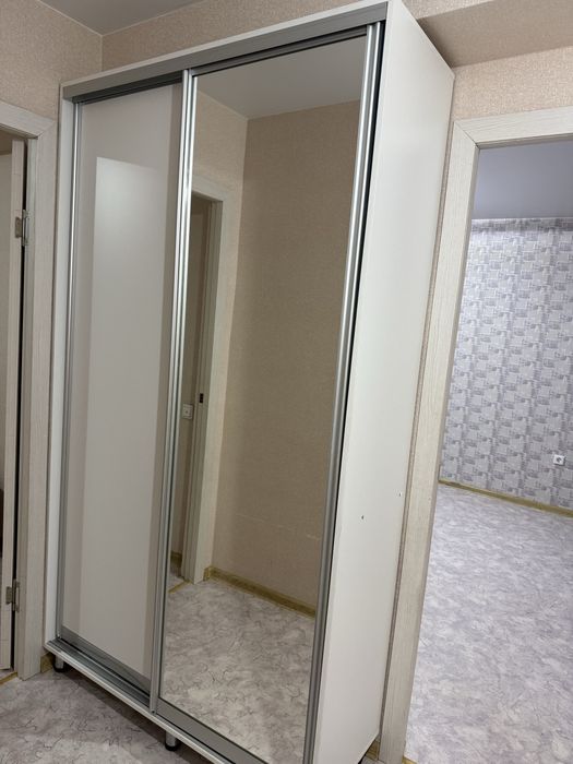 Продам шкаф купе в хорошем состоянии
