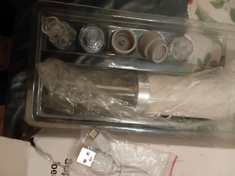 Уред за лице,за почистване на черни точки