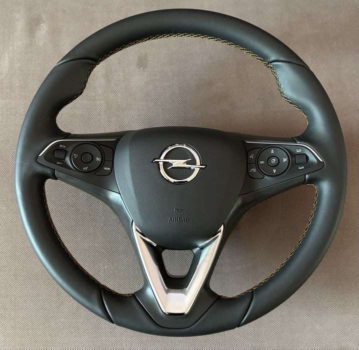 Volan Opel complet - cusatura galbena