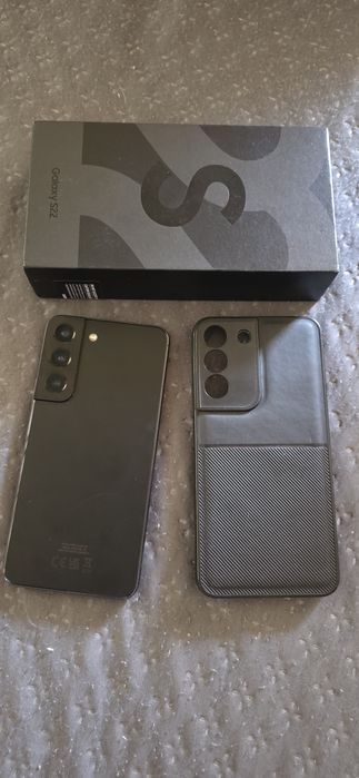 Samsung Galaxy S22 128GB Black ПЪЛЕН КОМПЛЕКТ