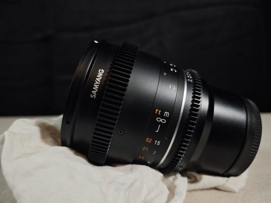 Samyang 85mm T1.5 sony e