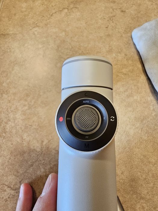 Insta 360 flow 2 pro гимбал