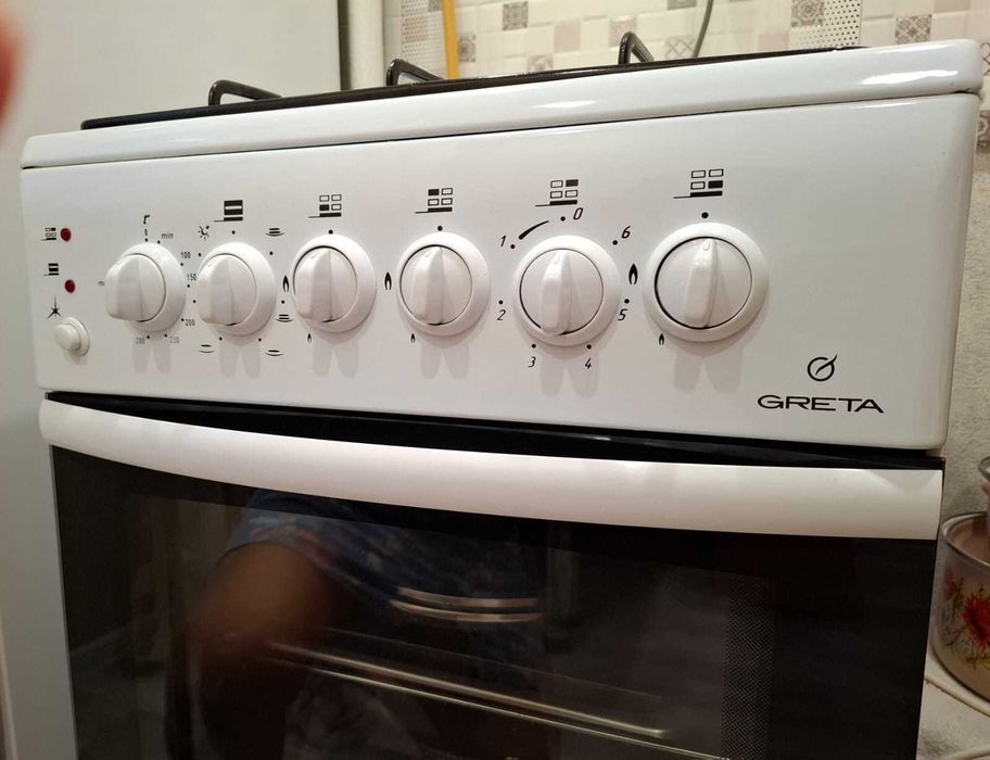 Плита газовая "Грета" почти новая, в идеальном состоянии!