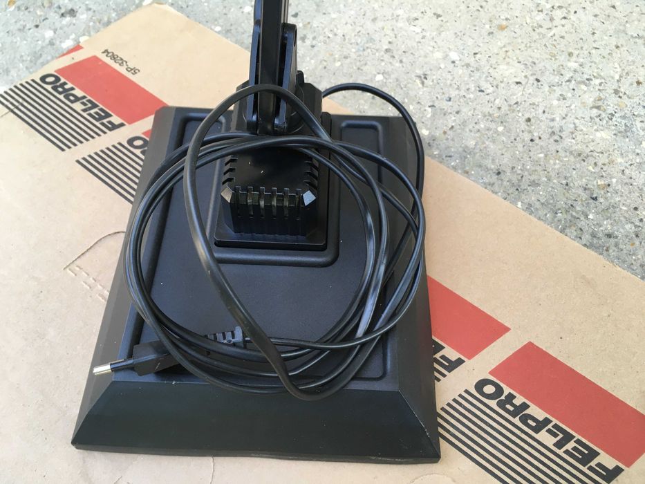 настолна лампа от Дания