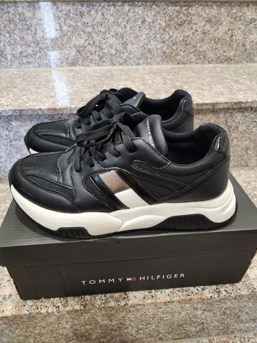 Обувки Tommy Hilfiger номер 39
