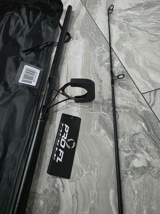 SET 4 Lansete 3,90metri PRO FL Strong Carp 3.5lbs 2segmente NEW 2026
