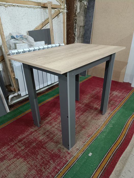 Стол кухонный новый