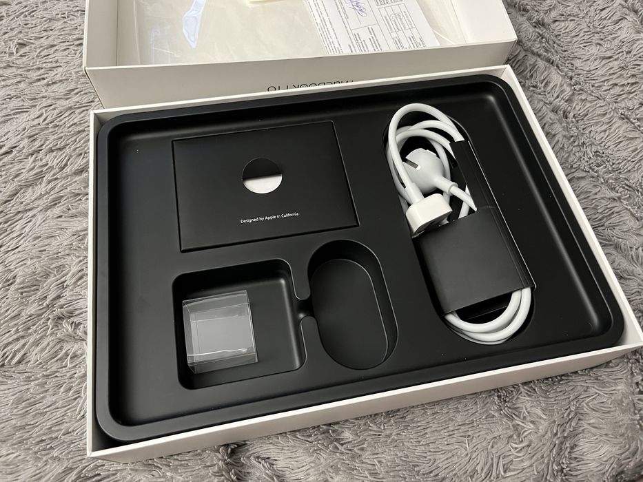 MacBook Pro Retina 13 2015 i5/8gb RAM/128 SSD