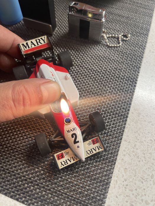 Лот от колекционерски запалки