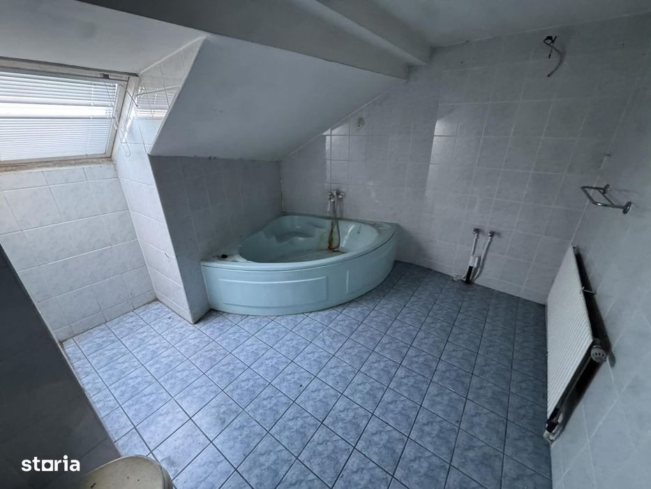 Casa P+2+M , Centru Nou , Ideal investitie (clinica , birouri)
