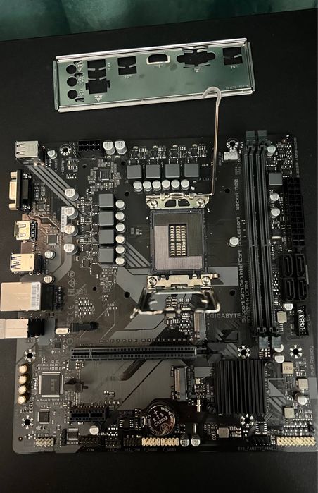 gigabyte h610 b760 platalar sotiladi