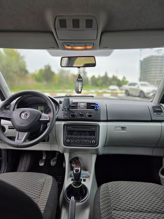 Vând skoda fabia