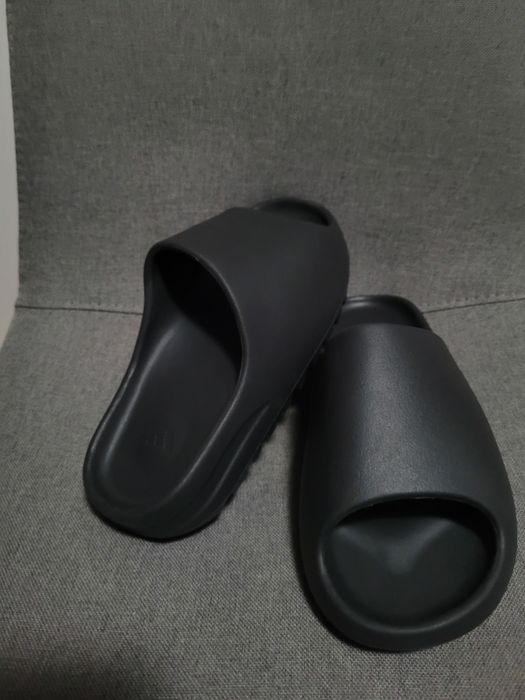 Papuci Yeezy marimea 41