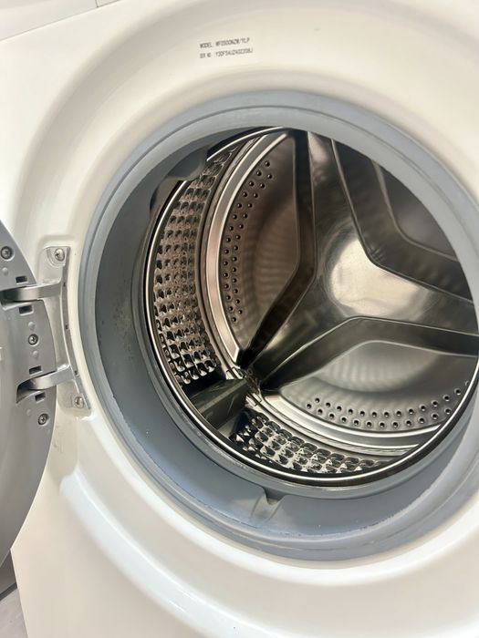 Продается стиральная машина