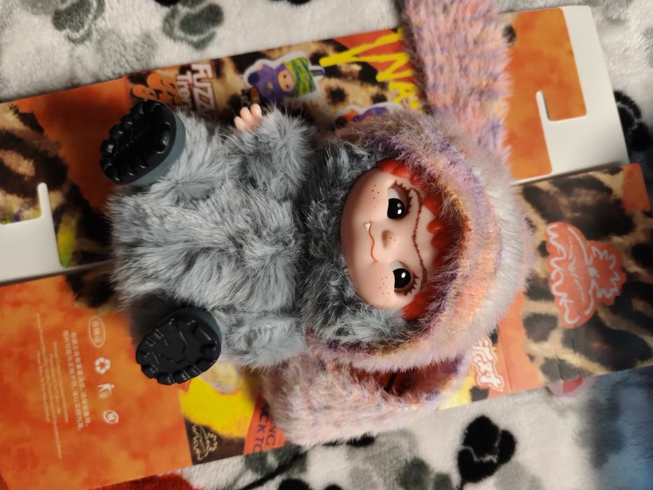 Labubu /stitch care cântă