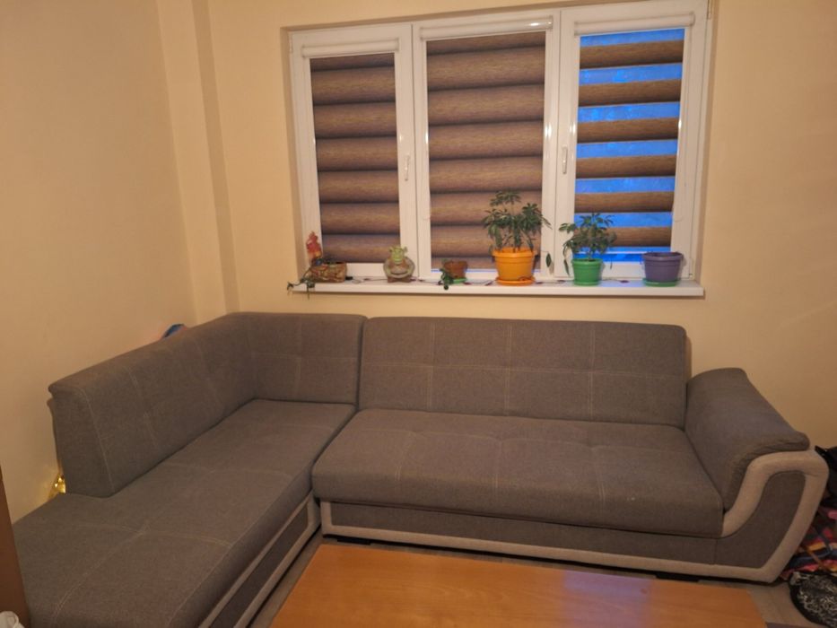 Ъглов диван с функция сън