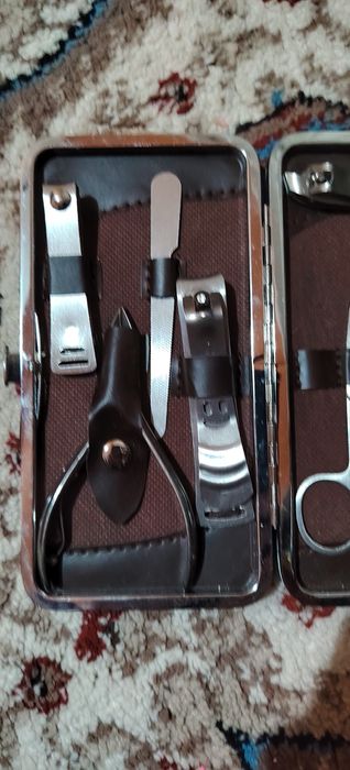 Маникюр педикюр набор отдам за 50 тысячи