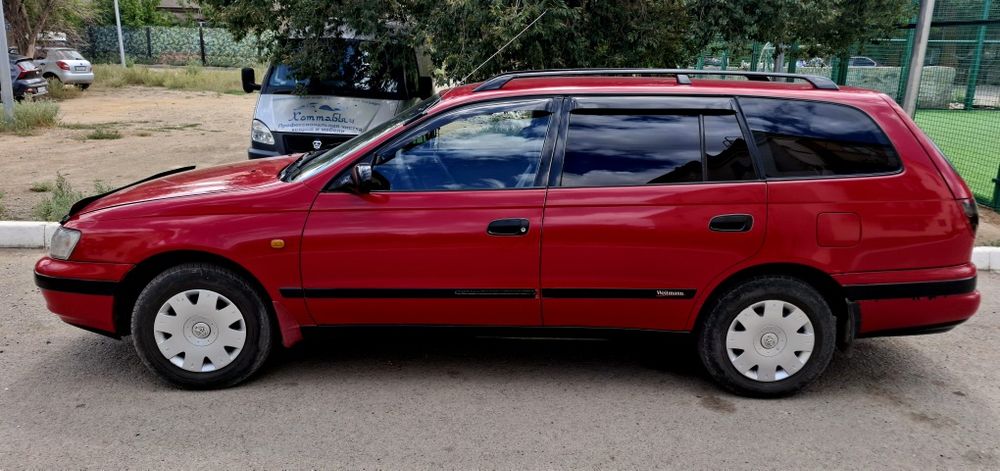 Продам Toyota Carina E