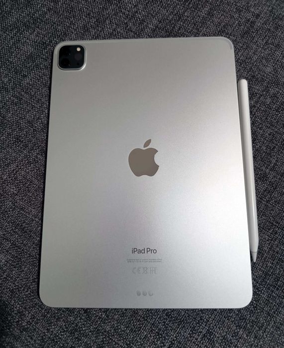 Vand Ipad Pro 11'' 2022 M2 in garantie + Apple pencil