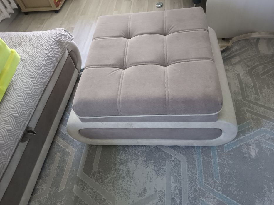 Пуфик от  дивана