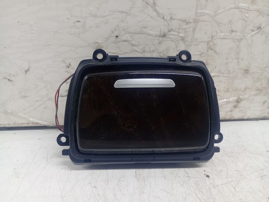 Scrumiera 51169206347 BMW Seria 5 F07/F10/F11 (2009 - 2013) 2.0 d N47