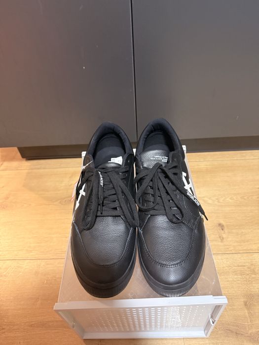 off-white vulcanized