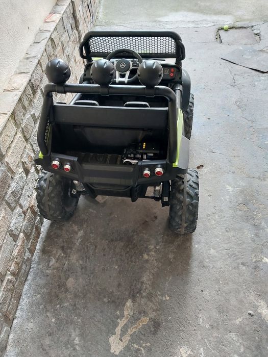 Акумулаторен джип