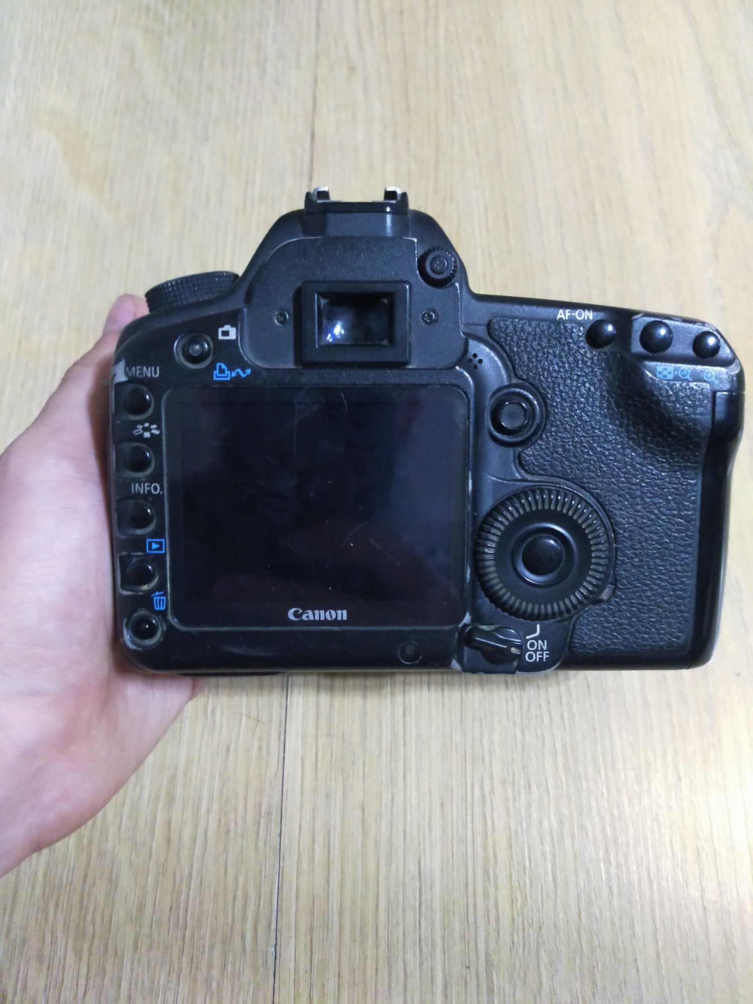 Профессиональный фотоаппарат Canon 5 D mark 2: 100 000 тг. - Прочая ...