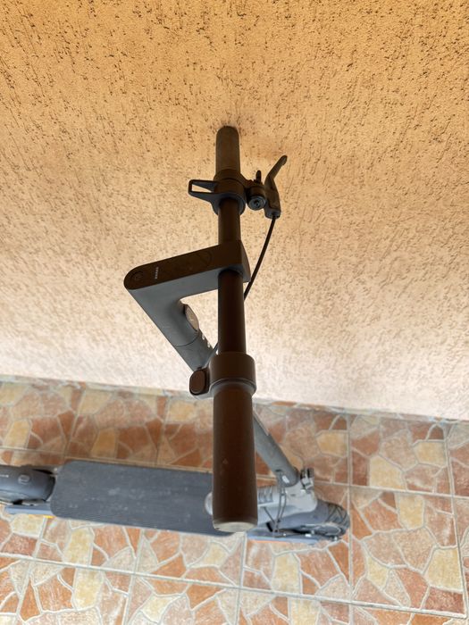 Trotinetă electrică Xiaomi Electric Scooter 4 Ultra – stare excelentă, utilizată foarte puțin
