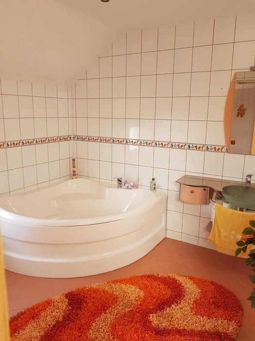 Casă de vânzare