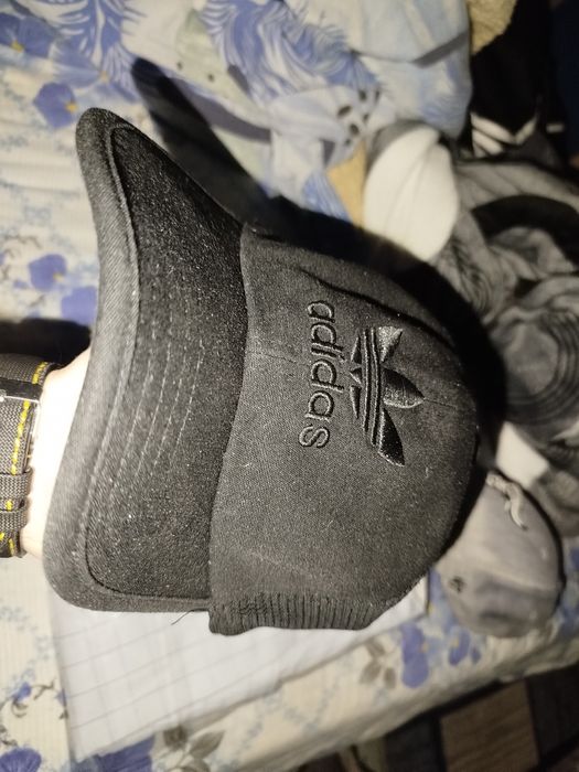 Vând Șapcă adidas black cu qr