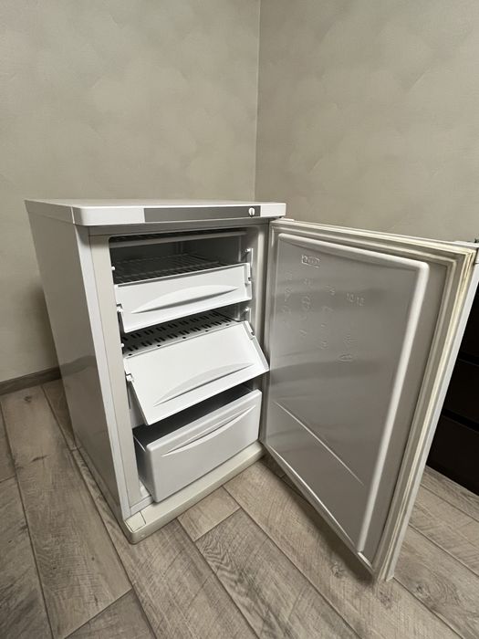 Морозильная камера indesit