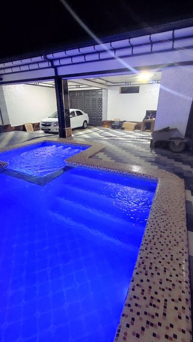 Oq toshda yangi qurilgan dacha arzon va tez sotiladi