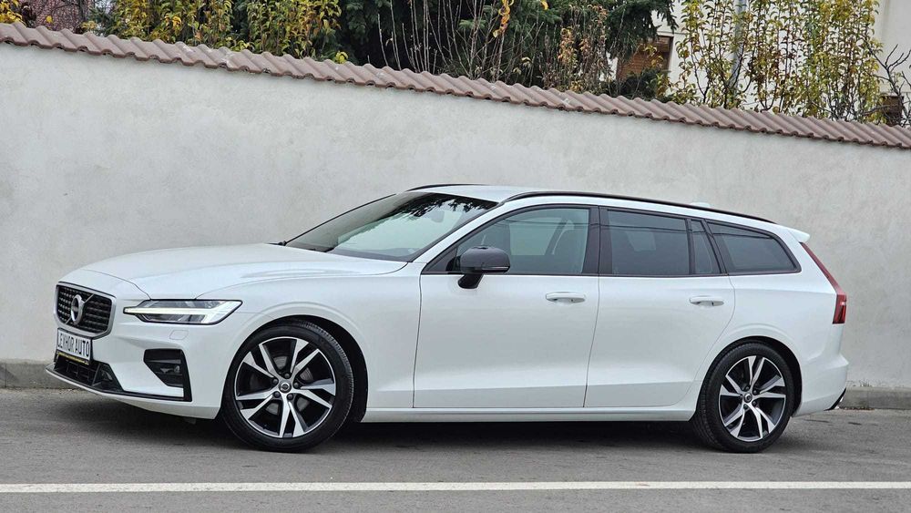 Volvo V60 R-Design 2020 2.0d 190cp Automat Faruri LED Keyless LINE TOP