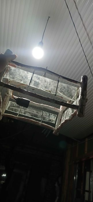 Продаеться Люстра потлочная