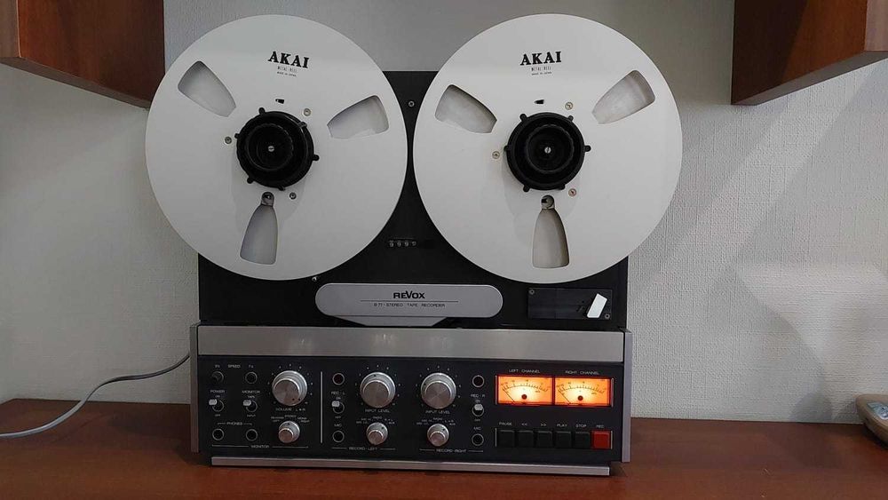 Катушечный  Akai Revox Sony