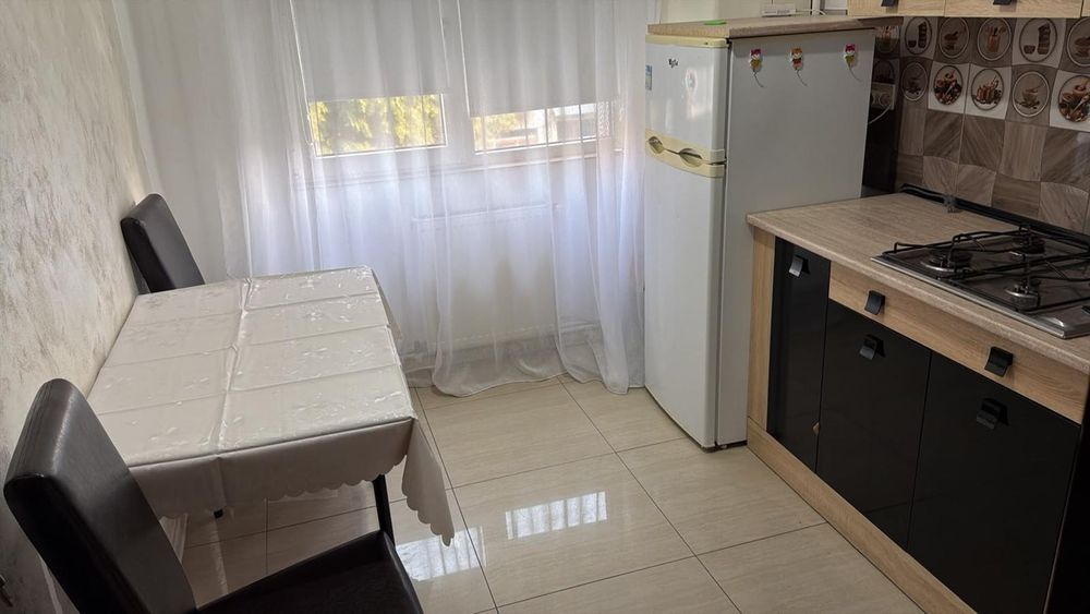 De închiriat apartament