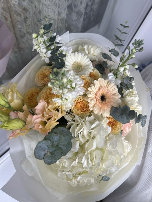 Букет из свежих букетов