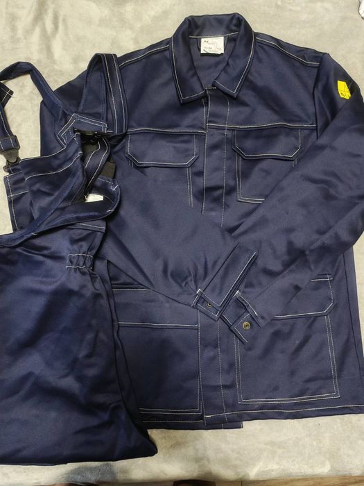 Работни дрехи...
