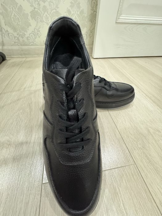 Новые Кроссовки Gabani 43 размер