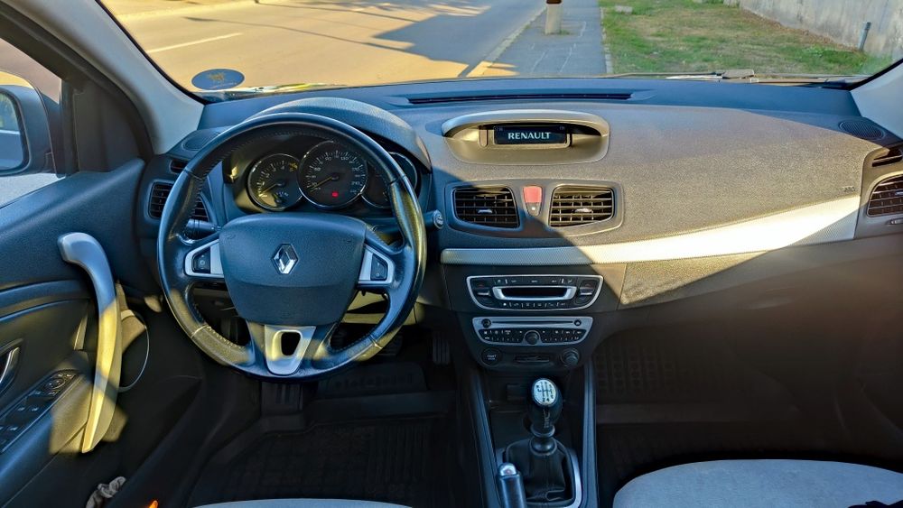RENAULT Fluence 2011 — imagine 2
