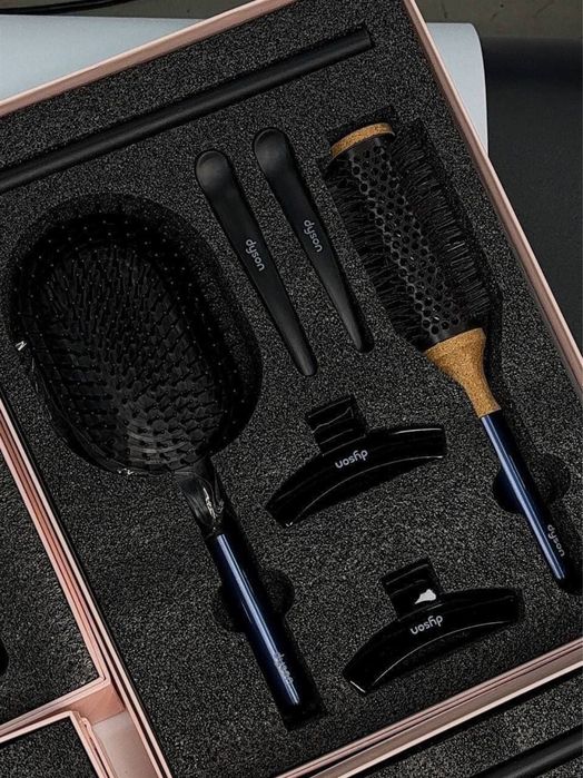 Набор расчески от DYSON