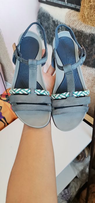 Сандали Clarks 38.5.естествена кожа