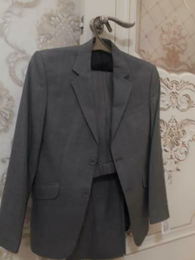 Серый костюм двойка