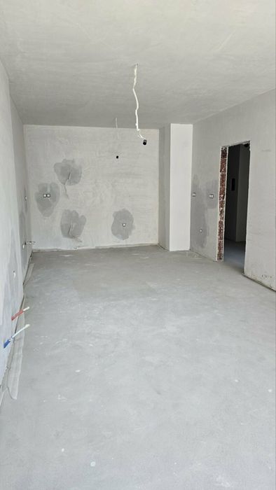 Просторен тристаен апартамент в Гоце Делчев с АКТ 16!