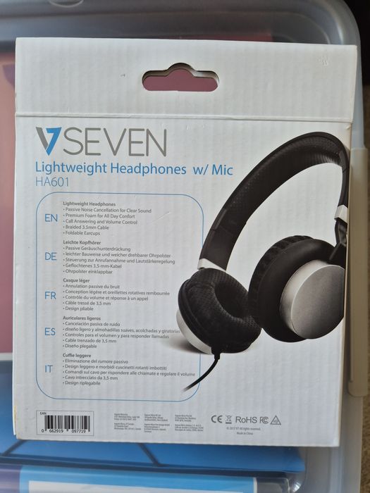 Нови слушалки с микрофон